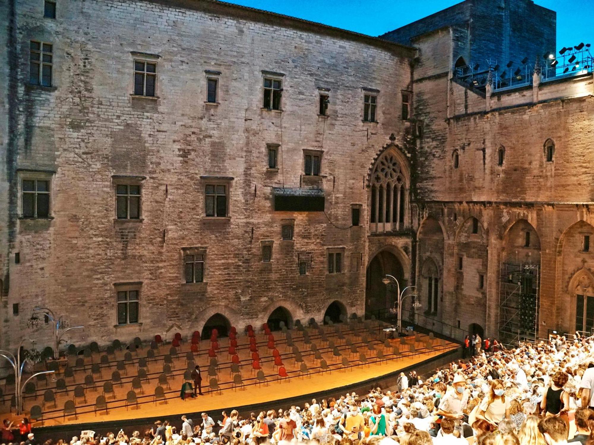 Le Petit Avignon - Chambres & Appartement A Deux Pas Du Pont D'Avignon Et Du Palais Des Papes Экстерьер фото